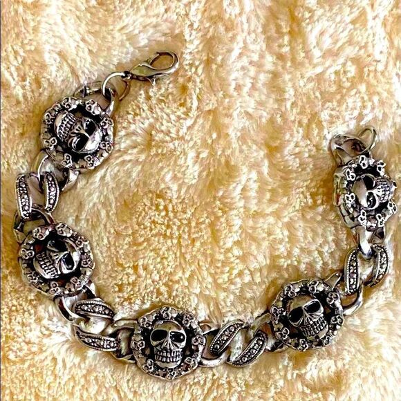 Skulls Antique Silver Motorcycle Bikers Link Bracelet - Picture 3 of 4
